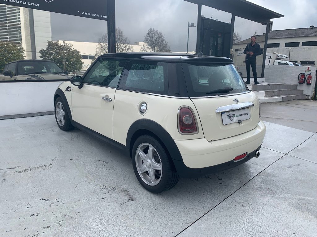 MINI 3 portas Cooper D