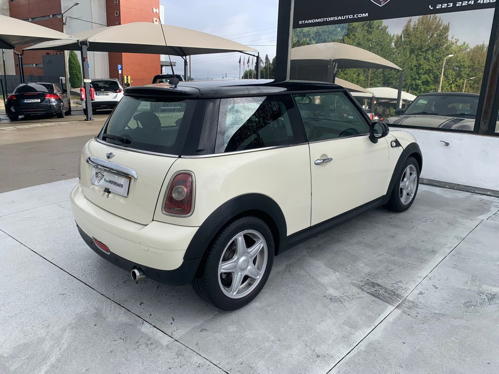 MINI 3 portas Cooper D
